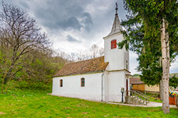 Biserica cu hramul: „Sfântul Ierarh Nicolae”